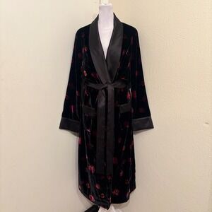 Victorias Secret Black Red Velvet Rose Floral Long Robe Satin Trim Size S